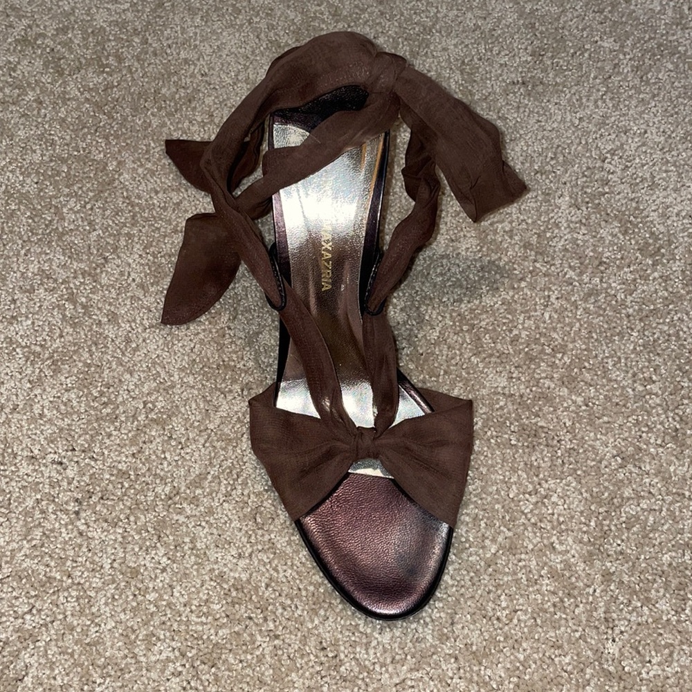 BCBG MAXAZRIA Mary dress shoe in Mahogany, size 8 (38).